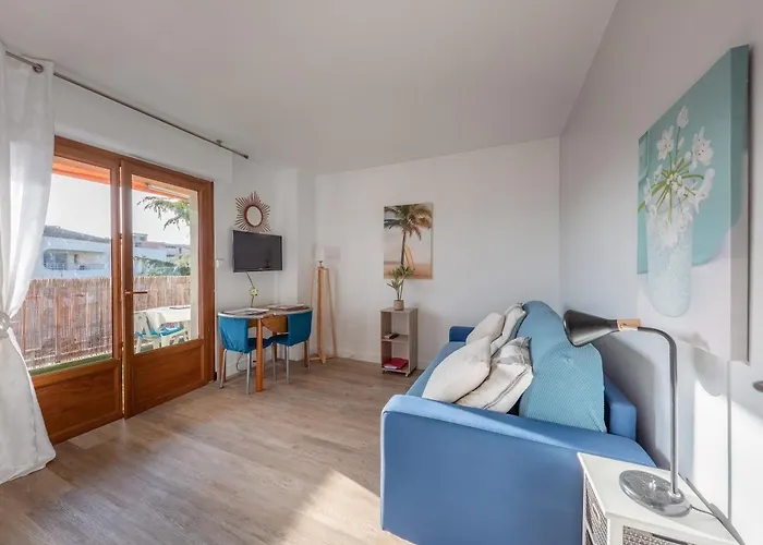 Le Fabre Azur - 600 M De La Parking *